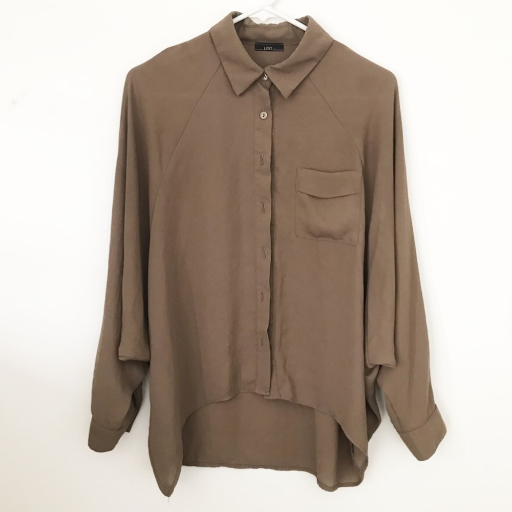 Brown high-Low cut button up